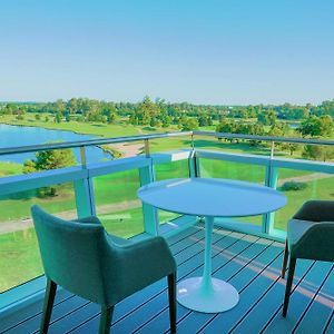 Corner King Suite Terrace